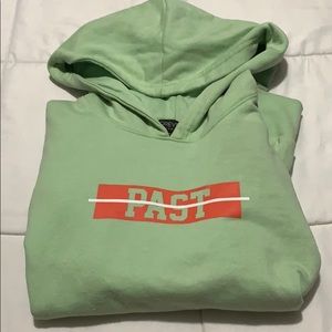 Pull Over Hoodie
